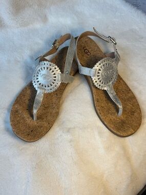 UGG Ayden Metallic Silver Cork Thong Sandals with Medallion Detail Size 9